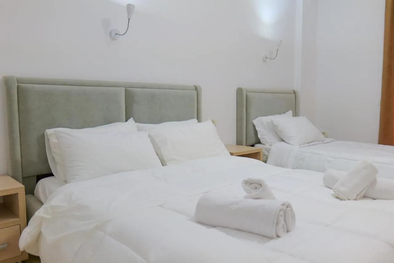 Villa Gjika Qeparo 3*,  Albania