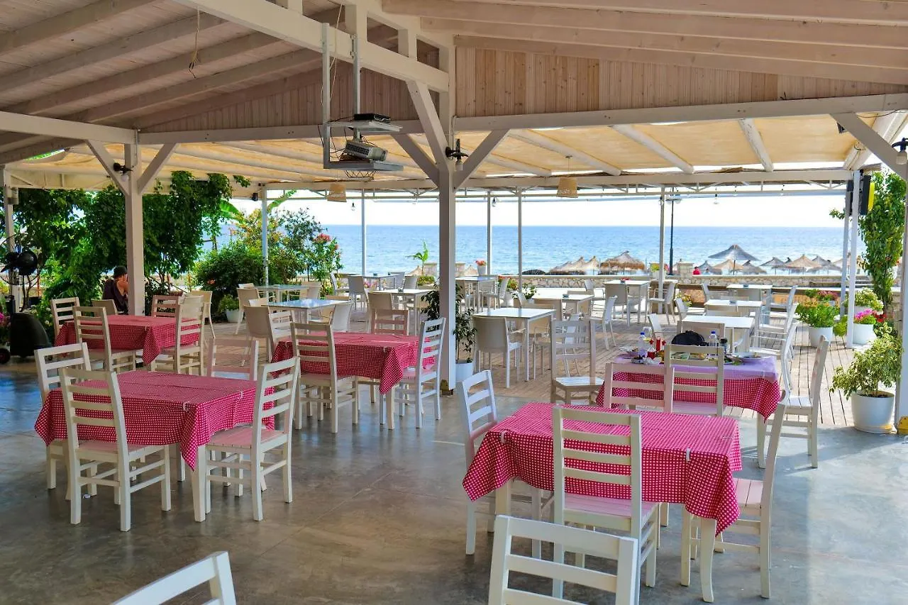 Villa Gjika Qeparo 3*,  Albania