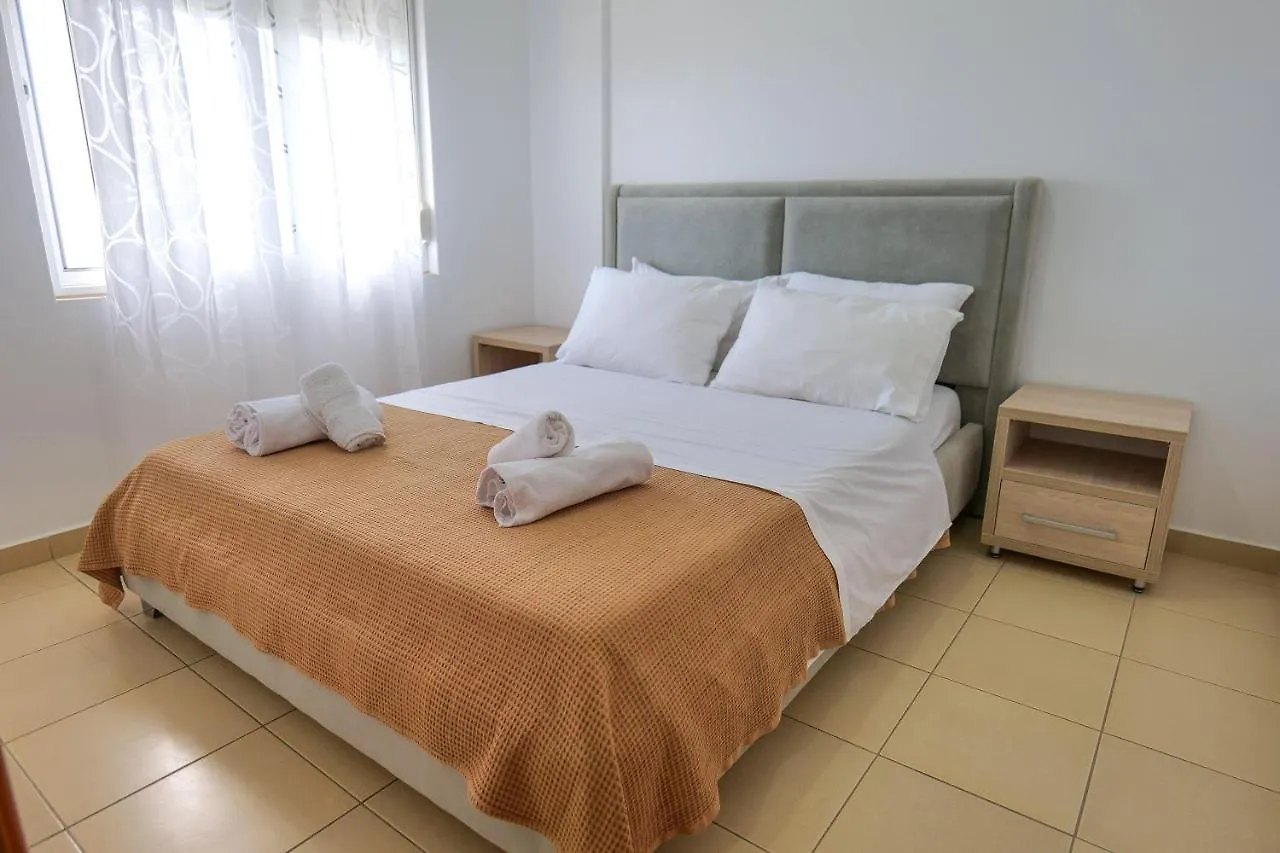 Villa Gjika Qeparo Guest house